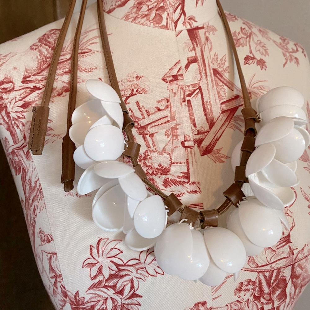 Floral statement necklace